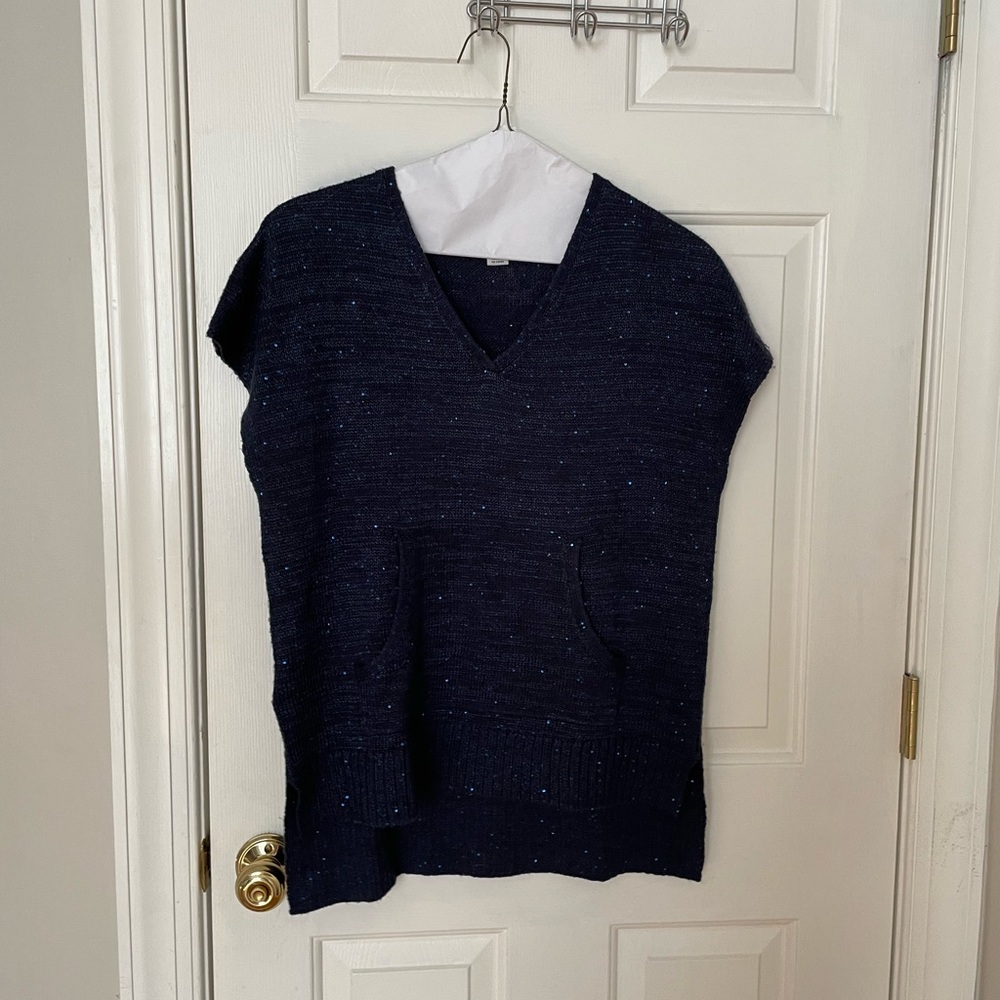 Tommy Bahama sleeveless sweater